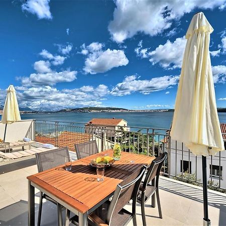 Апартаменты Domenico - 50 M From The Sea Сегет Доньи Экстерьер фото