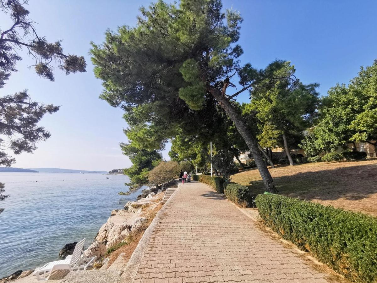 Апартаменты Domenico - 50 M From The Sea Сегет Доньи Экстерьер фото